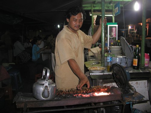Sate Kambing (Ziege) auf dem Nachtmarkt von Klungkung
