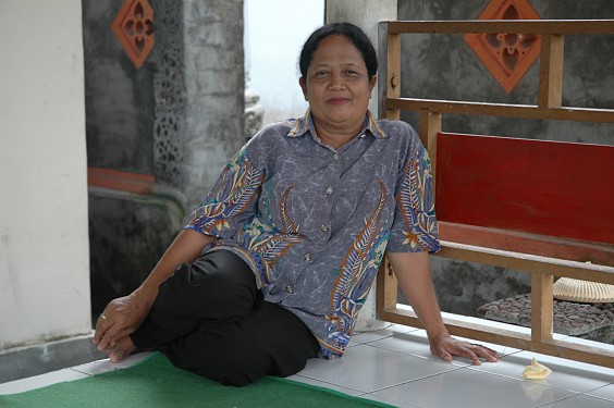 Putu freut sich, dass sie sich ein bißchen ausruhen kann