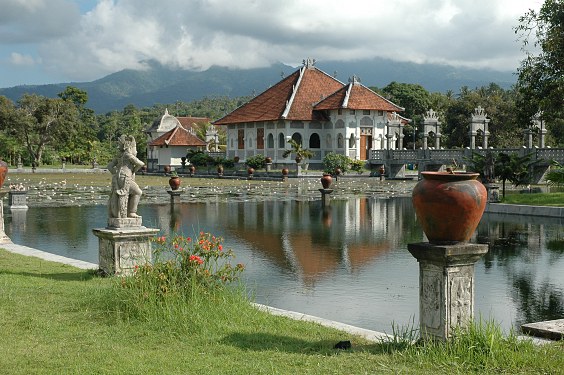Wasserpalast von Ujung